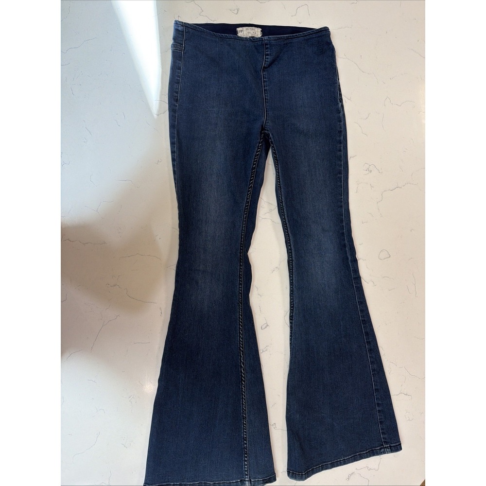 Free People Penny Stretch Pull-On Mid Rise Flare Jeans Med Blue SZ 29